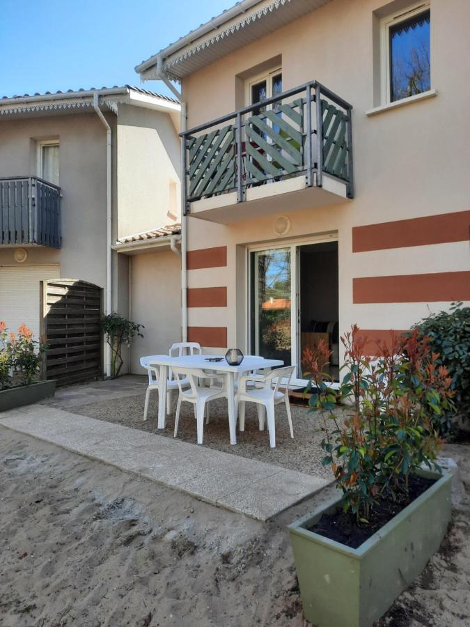 Belle Maisonnette Dans Residence Avec Piscine Soulac-sur-Mer Εξωτερικό φωτογραφία